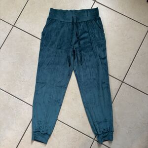 Victorias Secret Velour Jogger Pants Green Rhinestones Casual Athletic Y2K Sz M